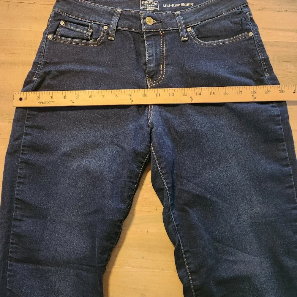 Levi Strauss Signature Gold Jeans Mid-Rise Skinny Blue Denim Womens W30 I32 EUC‎ - Picture 12 of 12